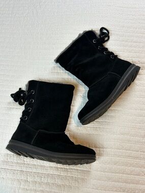 Muk Luks womens ziggy rodeo suede winter boots aprox size 9